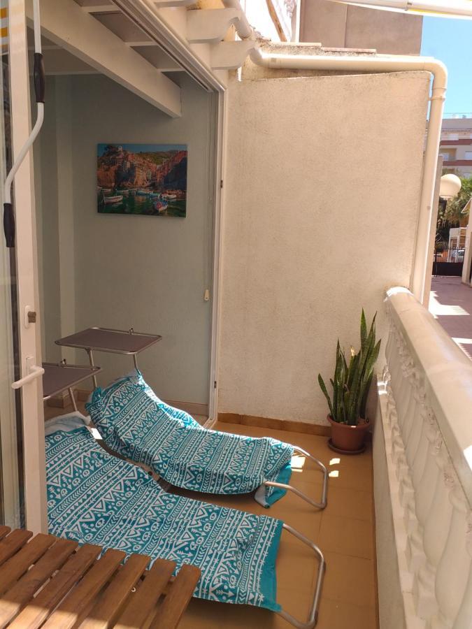 La Casa De Mi Madre Lägenhet Torrevieja Exteriör bild