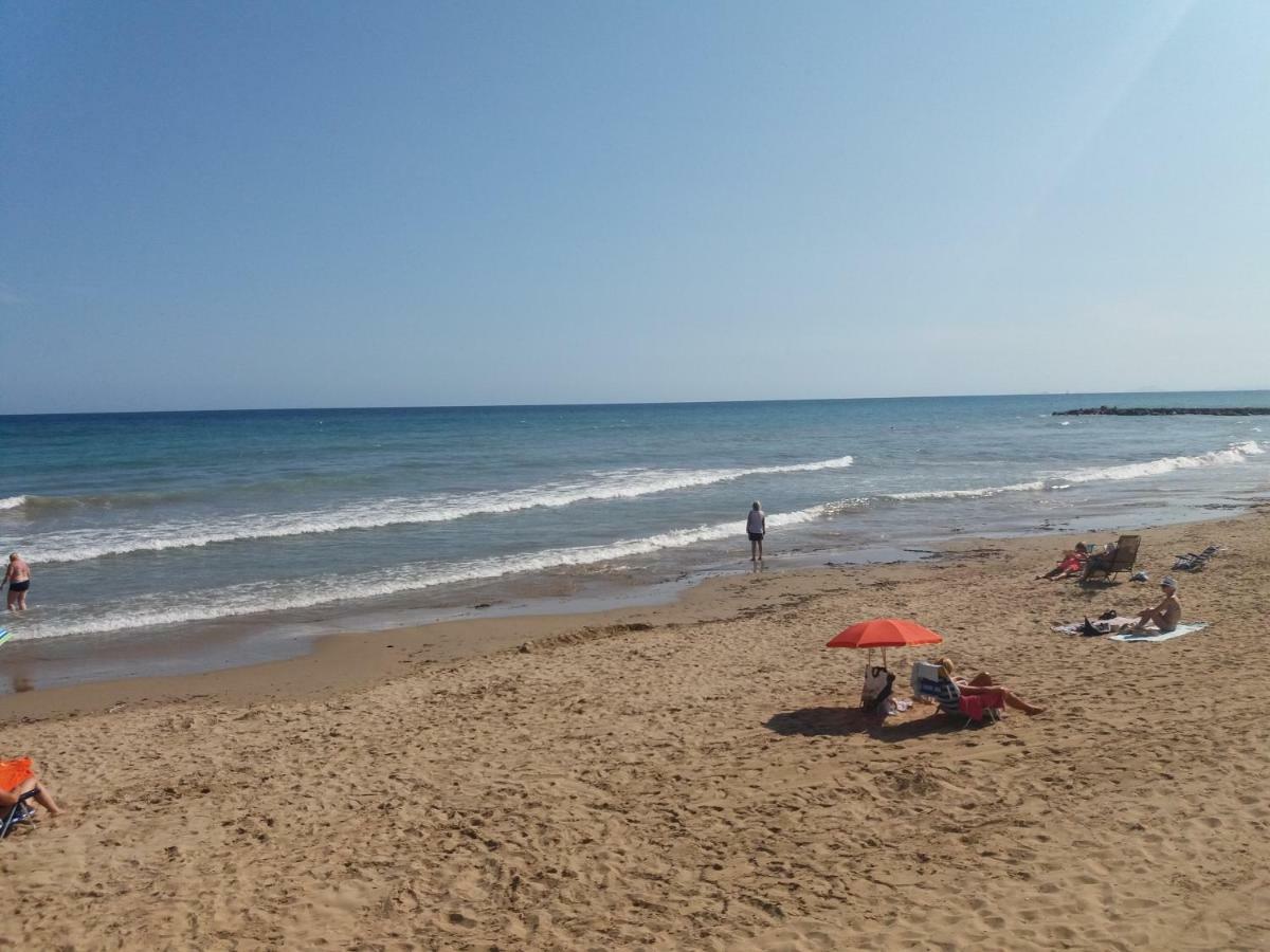 La Casa De Mi Madre Lägenhet Torrevieja Exteriör bild